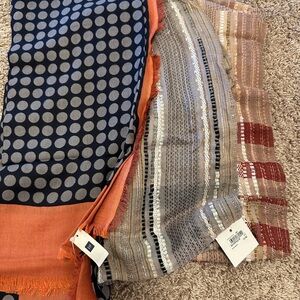 NWT Bundle of 3 women’s scarfs
